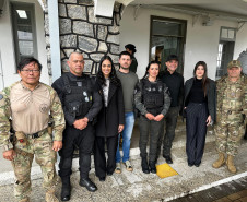 Policiais civis se formam no curso Condutores de Cães de Guerra da Força Aérea Brasileira