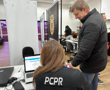 PCPR na Comunidade leva serviços de polícia judiciária e orientações para mais de 700 pessoas na Capital, RMC e interior do Estado 
