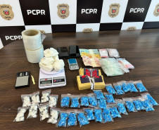 PCPR prende homem em flagrante por tráfico e apreende drogas em Fazenda Rio Grande