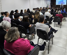 PCPR ministra palestra sobre atendimento à mulher em situação de violência doméstica em Telêmaco Borba