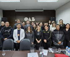 PCPR ministra palestra sobre atendimento à mulher em situação de violência doméstica em Telêmaco Borba