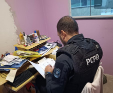 PCPR prende dez pessoas durante operação contra o tráfico de drogas em três estados 