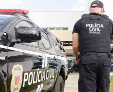 PCPR prende mulher em flagrante por tráfico de drogas em Curitiba