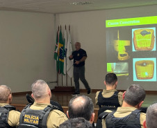 PCPR ministra palestra sobre crimes de trânsito para PMPR em Curitiba