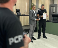 PCPR homenageia servidores com medalhas de serviço policial no sudeste do Estado