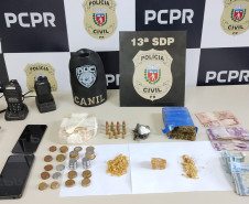 PCPR e GM prendem cinco pessoas por tráfico e apreende drogas em Ponta Grossa