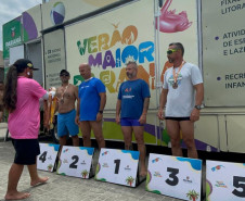 Policial civil vence prova de travessia no mar durante o Verão Maior Paraná