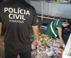 PCPR e Vigilância Sanitária apreendem 161 quilos de carne e prendem homem responsável em Pontal do Paraná 