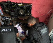 PCPR prende oito integrantes de grupo especializado em furtos e adulteração de veículos