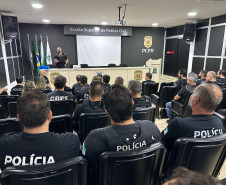 PCPR prende 17 pessoas e apreende drogas, armas e dinheiro em operação contra organização criminosa em Colombo