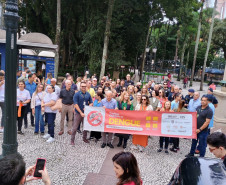 PCPR participa de caminhada em combate ao mosquito da dengue em Curitiba 