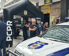 PCPR participa de caminhada em combate ao mosquito da dengue em Curitiba 