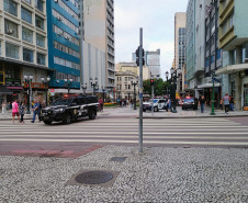 PCPR participa de caminhada em combate ao mosquito da dengue em Curitiba 