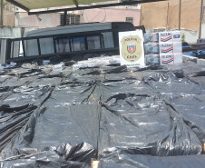 PCPR prende quatro homens e apreende mais de 150 caixas de cigarros em Umuarama 