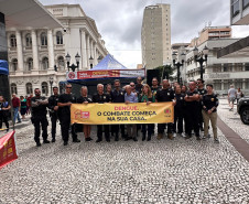 PCPR participa de caminhada em combate ao mosquito da dengue em Curitiba 