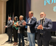 PCPR homenageia servidores com Medalhas de Serviço Policial em Curitiba