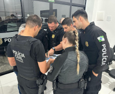 PCPR prende oito em operação contra organização ligada ao tráfico e lavagem de dinheiro