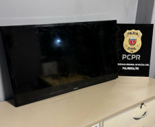 PCPR prende homem em flagrante e recupera televisão furtada em Queimadas 
