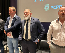 PCPR homenageia servidores com Medalhas de Serviço Policial em Curitiba