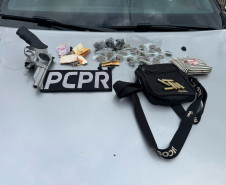 PCPR prende homem em flagrante por tráfico de drogas e porte ilegal de arma de fogo em Bom Sucesso