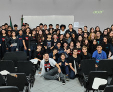 PCPR realiza palestra sobre prevenção ao uso de drogas no Colégio Nobel de Maringá