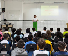 PCPR realiza palestra de conscientização sobre Maio Amarelo e Maio Laranja em Maringá