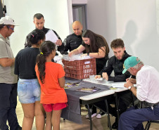 PCPR reúne vítimas para evento de devolução de celulares recuperados em Cascavel