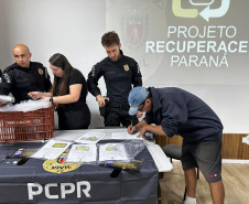 PCPR reúne vítimas para evento de devolução de celulares recuperados em Cascavel