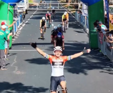 Policial Civil chega em primeiro lugar em competição de ciclismo em Foz do Iguaçu 