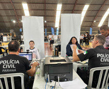 PCPR na Comunidade leva serviços de polícia judiciária a 1,7 mil pessoas em Ortigueira e Telêmaco Borba
