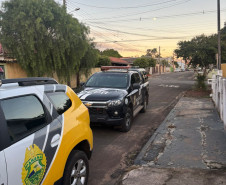 PCPR e PMPR prendem homem em flagrante por tráfico de drogas em Ribeirão do Pinhal 