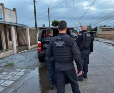 PCPR prende 10 pessoas durante operação contra organização criminosa em Paranaguá
