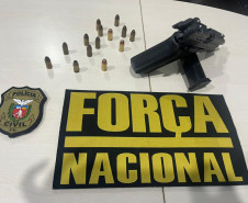 PCPR e Força Nacional cumprem mandado de busca e apreensão em Cruzeiro do Oeste