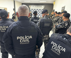 PCPR prende três pessoas em operação contra grupo armado em Foz do Iguaçu