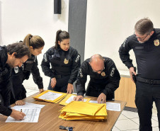 PCPR prende três pessoas em operação contra grupo armado em Foz do Iguaçu