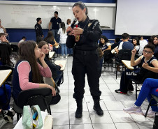 PCPR realiza palestra educativa sobre investigação criminal em escola de Cascavel 
