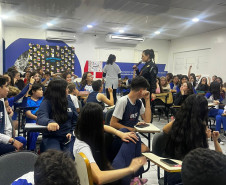 PCPR realiza palestra educativa sobre investigação criminal em escola de Cascavel 