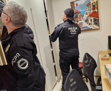 PCPR deflagra operação contra corrupção na contratação de empresa de software em Foz do Iguaçu