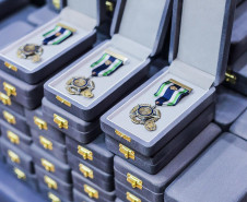 PCPR homenageia 140 servidores com medalhas de serviço policial no Oeste