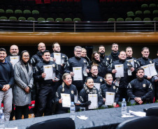 PCPR homenageia 140 servidores com medalhas de serviço policial no Oeste