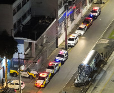 PCPR e PMPR fecha cassino e apreende em média três mil reais em Curitiba