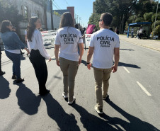 PCPR marca presença na Caminhada do Meio-Dia contra o feminicídio 