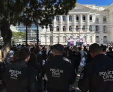PCPR marca presença na Caminhada do Meio-Dia contra o feminicídio 
