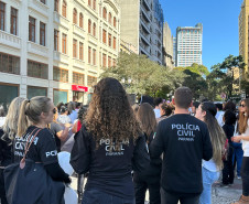 PCPR marca presença na Caminhada do Meio-Dia contra o feminicídio 