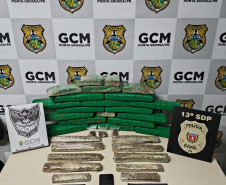 PCPR e GCM prende um homem em flagrante e apreende 20 quilos de entorpecentes em Ponta Grossa