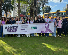 PCPR participa de blitz informativa promovida pela Secretaria da Mulher de Foz do Iguaçu