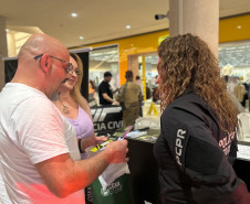 PCPR na Comunidade atende mais de 1,7 mil pessoas em evento de combate aos crimes ambientais em Curitiba