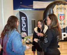 PCPR na Comunidade atende mais de 1,7 mil pessoas em evento de combate aos crimes ambientais em Curitiba