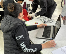 PCPR na Comunidade emite 230 carteiras de identidade para internos do Pequeno Cotolengo em Curitiba