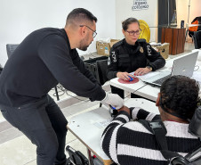 PCPR na Comunidade emite 230 carteiras de identidade para internos do Pequeno Cotolengo em Curitiba